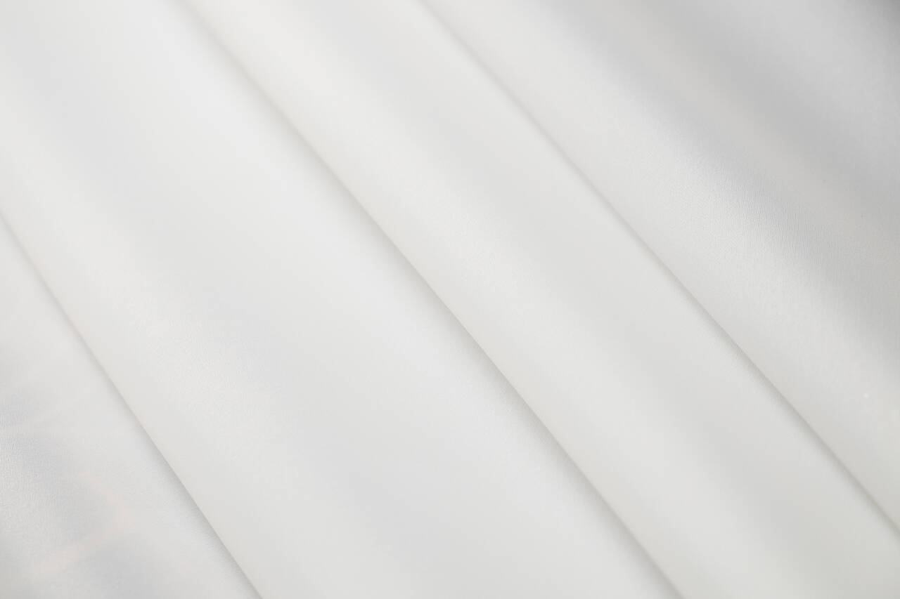 organza Wax Korolin draped in folds 330112